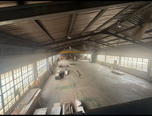 1,300M² WAREHOUSE TO LET IN ALRODE